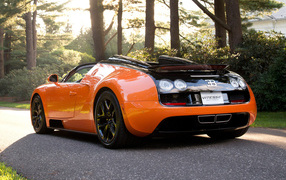 Orange Bugatti Veyron
