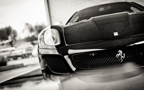 Черно белое фото авто Ferrari