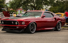 Автомобиль Ford Mustang Fastback 351