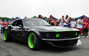 Зеленоглазый Ford Mustang RTR-X