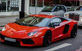 Красный Lamborghini Aventador LP 700-4