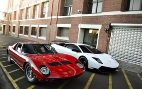 White and red Lamborghini