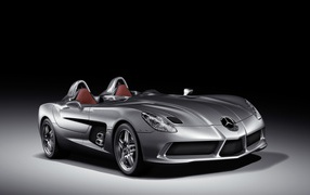 Необычный автомобиль Mercedes-Benz SLR Stirling Moss