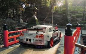 Nissan GT-R at the entrance to the park