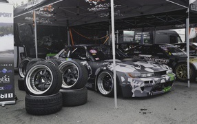 Замена резины гоночного Nissan S13