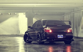 Subaru Impreza STI на стоянке