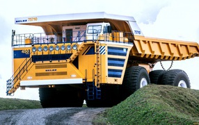 Tipper for quarries