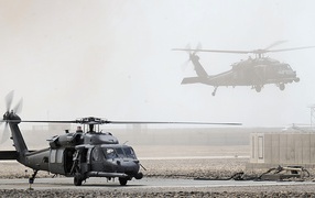 Черные вертолеты Sikorsky UH-60