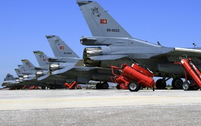 Самолеты F-16 в армии Турции