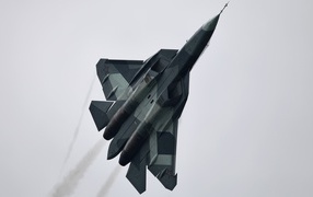 Реактивный истребитель Т-50