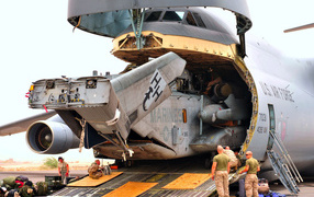 Погрузка самолета