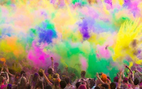 Фестиваль красок в честь индусской Богини Холи