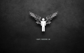 Фигурка человека с крыльями