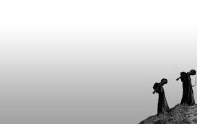 Люди в балахонах с гитарами, серый фон