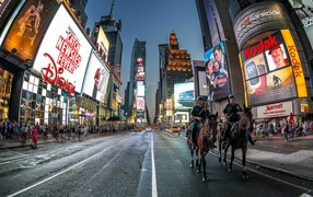 Конная полиция в Нью-Йорке