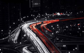 Ночное движение на мосту