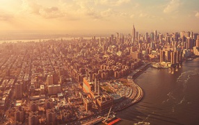 Панорама огромного города Нью-Йорк