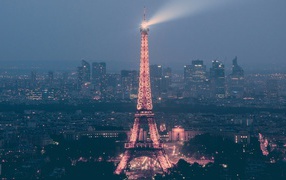 The spotlight on the Eiffel Tower