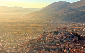 Городок Челано, Италия