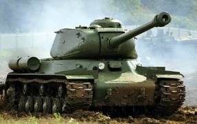 Тяжелый танк ИС-2 времен ВОВ