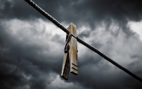 Деревянная прищепка