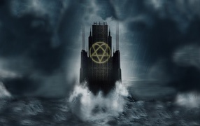 Символ на небоскребе в воде