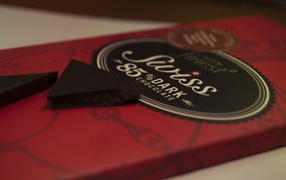 Плитка черного шоколада