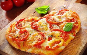 Пицца в форме сердца