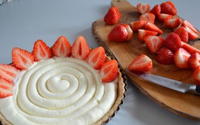 Приготовление клубничного пирога