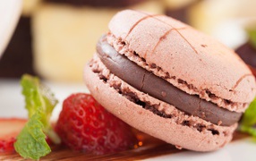 Пышное печенье на клубнике