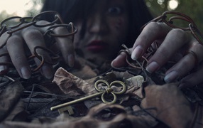 Девушка нашла ключ