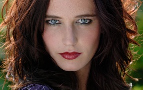 Зеленоглазая модель Ева Грин