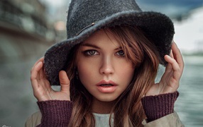 Модель в шляпе Анастасия Щеглова
