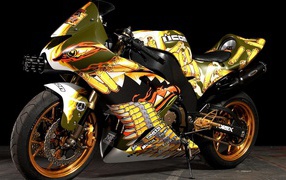 Яркий мотоцикл Хонда