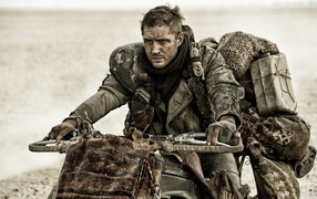 Герой фильма Безумный Макс 4 Дорога ярости