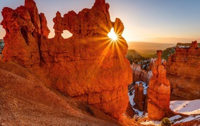 A ray of sunshine through the rock canyon