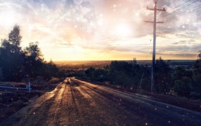 Пустынная асфальтовая дорога