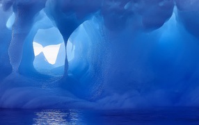 Внутри Айсберга. Антарктида