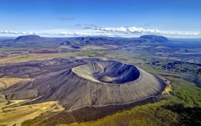 Жерло старого спящего вулкана
