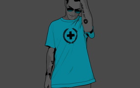 Человек с крестом на футболке