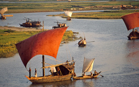 Парусные лодки рыбаков