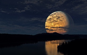 Огромная Луна в небе
