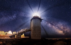 Маяк на фоне звездного неба