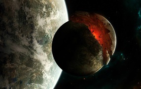 Луна раскололась на части