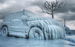 Автомобиль после ледяного дождя