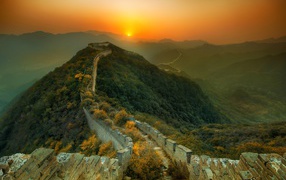 Foggy sunrise over the Chinese wall