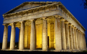 Древний храм в Греции