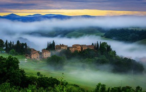 Туман в Тоскане, Италия