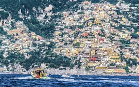 Позитано — коммуна в Италии