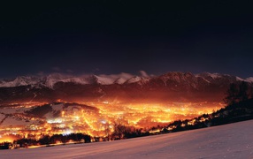 Ночные огни города в Польше